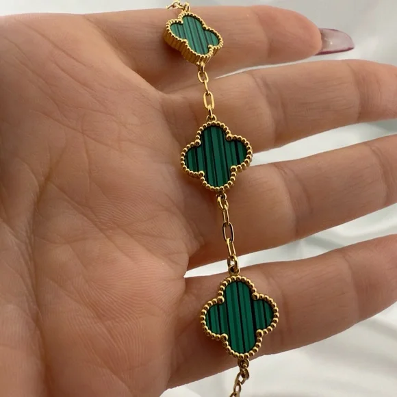 Alhambra 18k Gold Plated Gold and Green Clover Bracelet - Picture 5 of 6